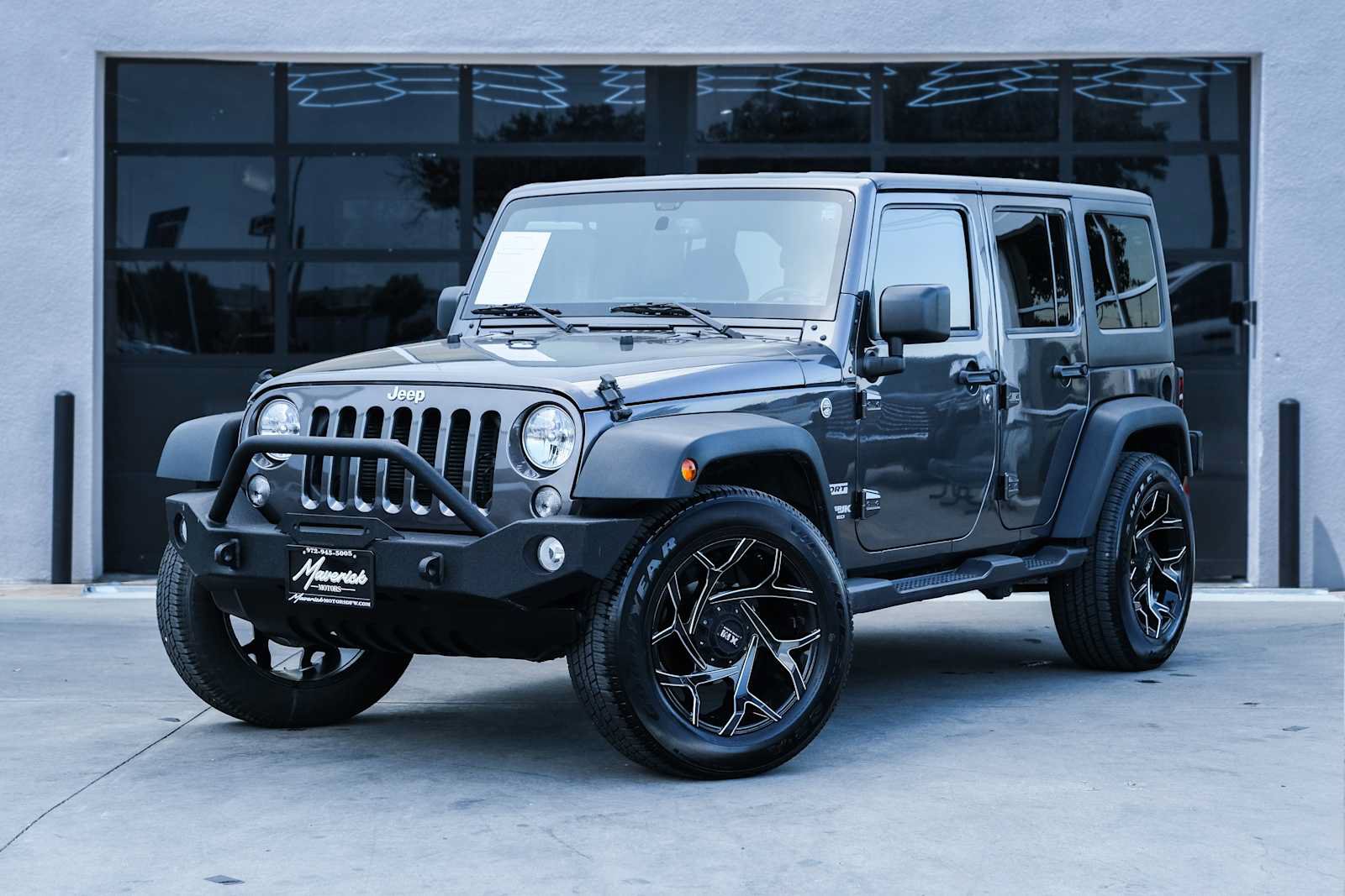 Used 2018 Jeep Wrangler Unlimited Sport S AWD/4WD image 1