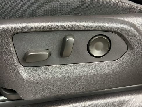 Certified 2024 Chevrolet Silverado 1500 LT Trail Boss w/ Convenience Package II image 21