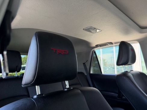 Used 2019 Toyota 4Runner TRD Off-Road Premium AWD/4WD image 25