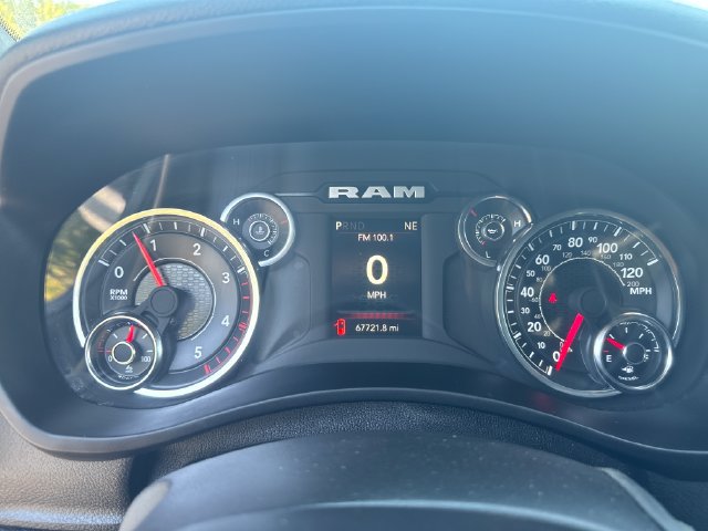 Used 2024 RAM 3500 Tradesman w/ Chrome Appearance Group AWD/4WD image 25