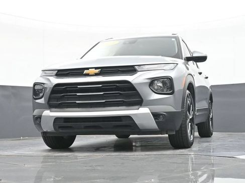 Used 2023 Chevrolet TrailBlazer LT FWD image 52