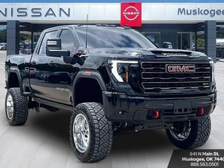 Used 2025 GMC Sierra 2500 AT4X AWD/4WD video 1