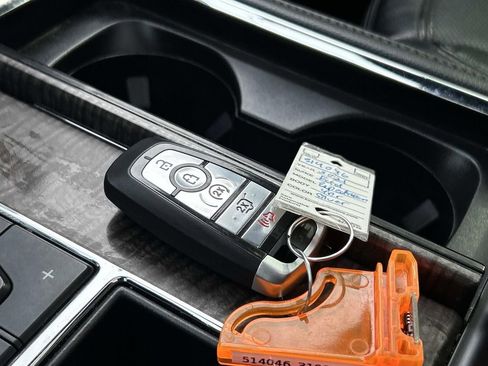 Used 2021 Ford Expedition Max Limited image 35