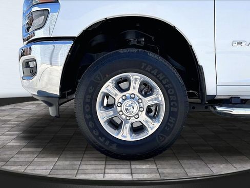Used 2026 RAM 2500 Big Horn AWD/4WD image 33