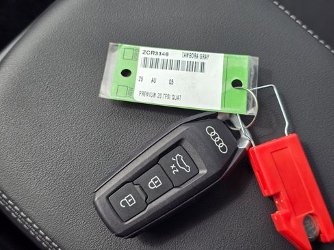 Certified 2025 Audi Q5 Premium w/ Convenience Package image 81