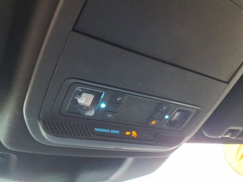 Used 2020 Ford Explorer XLT w/ Class III Trailer Tow Package image 22