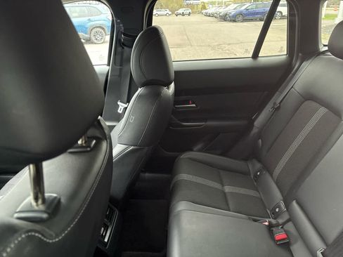 Used 2025 MAZDA CX-50 AWD 2.5 S w/ Preferred Package image 7