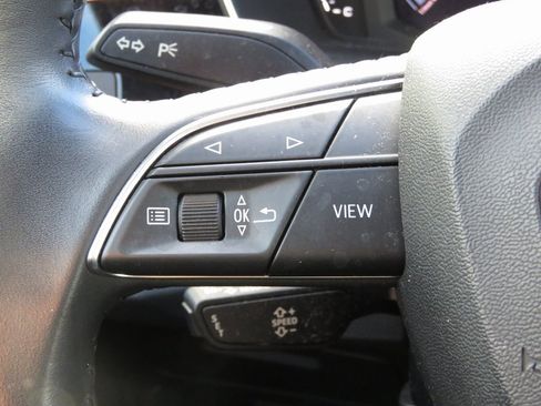 Used 2019 Audi Q3 2.0T Premium image 23