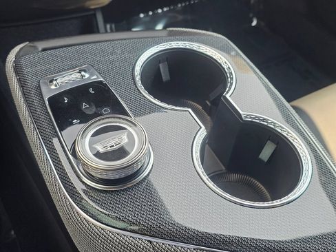 New 2026 Cadillac Optiq Luxury 1 AWD/4WD image 32