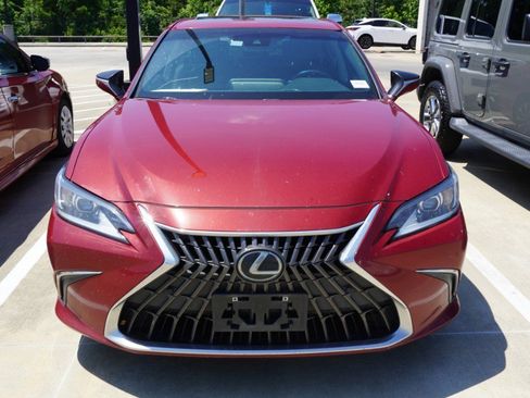 Used 2022 Lexus ES 350 w/ Premium Package FWD image 2