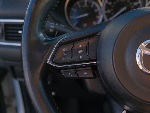 Used 2020 MAZDA CX-5 Touring image 18