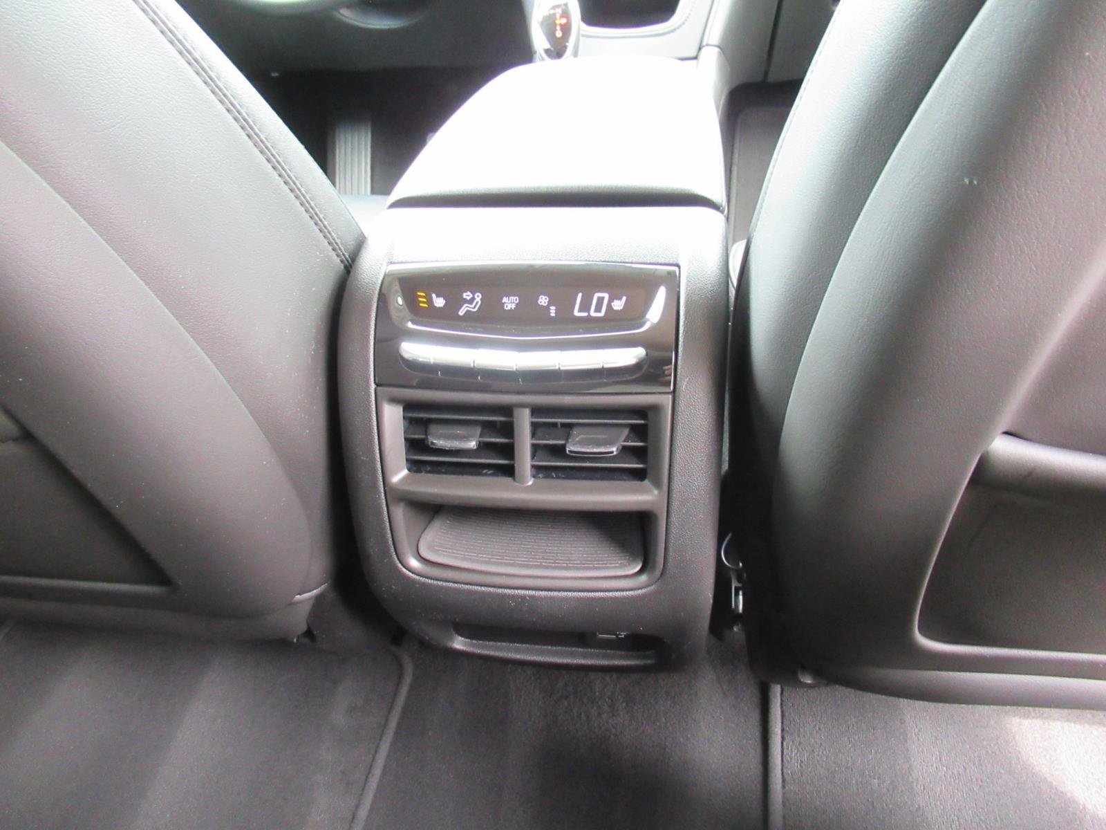 Used 2019 Cadillac XT5 Premium Luxury FWD image 29