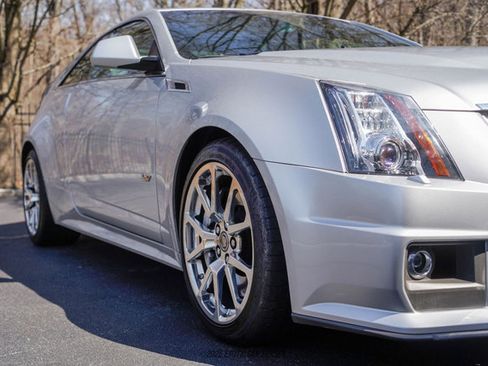 Used 2011 Cadillac CTS V w/ Wood Trim Package image 70
