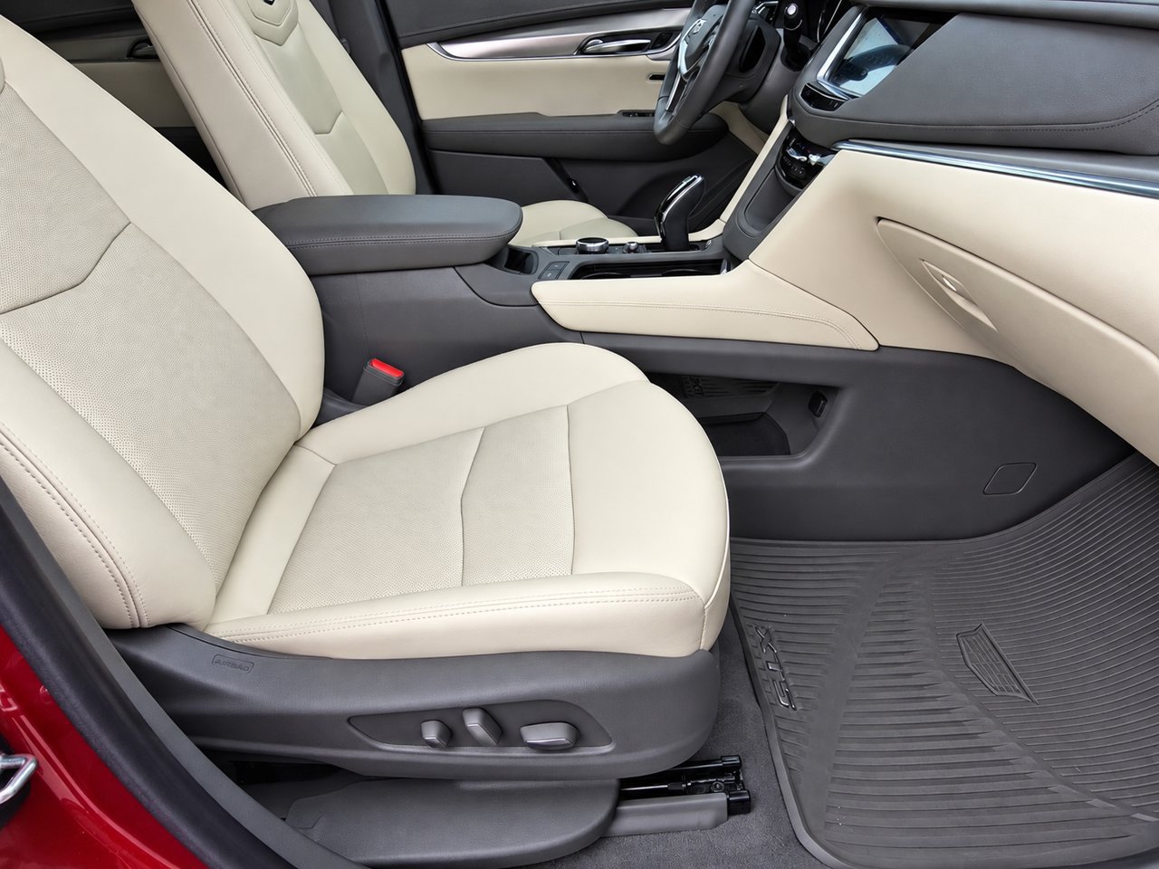 Used 2023 Cadillac XT5 Premium Luxury FWD image 35