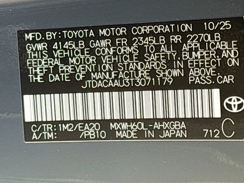 Used 2026 Toyota Prius XLE FWD image 28