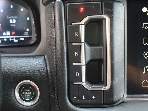 Used 2023 GMC Yukon Denali AWD/4WD image 27