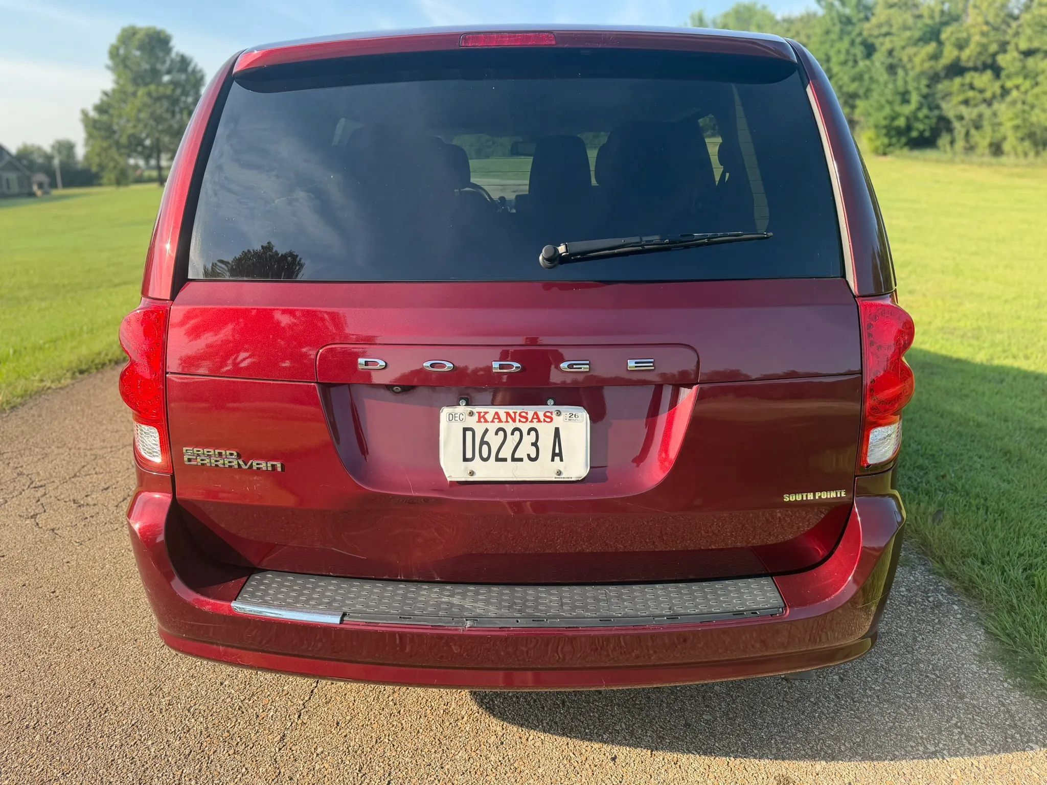 Used 2019 Dodge Grand Caravan SE FWD image 10