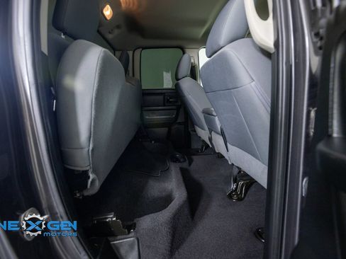 Used 2018 RAM 1500 Express w/ Express Value Package AWD/4WD image 35