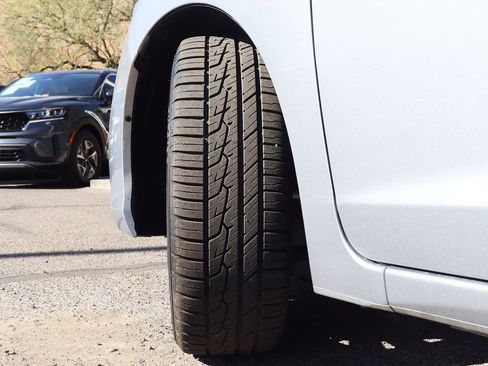 Used 2019 Honda Fit EX-L image 6