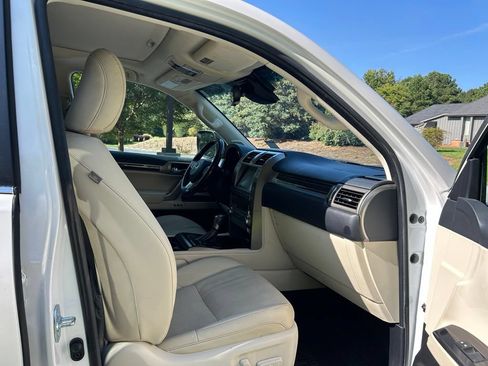 Used 2020 Lexus GX 460 Premium AWD/4WD image 49