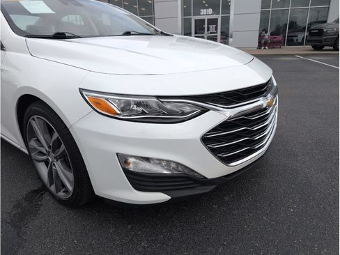 Used 2024 Chevrolet Malibu LT FWD image 11