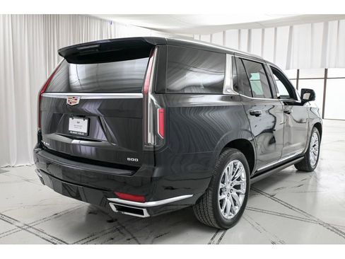 Used 2023 Cadillac Escalade Premium Luxury w/ Performance Package image 7