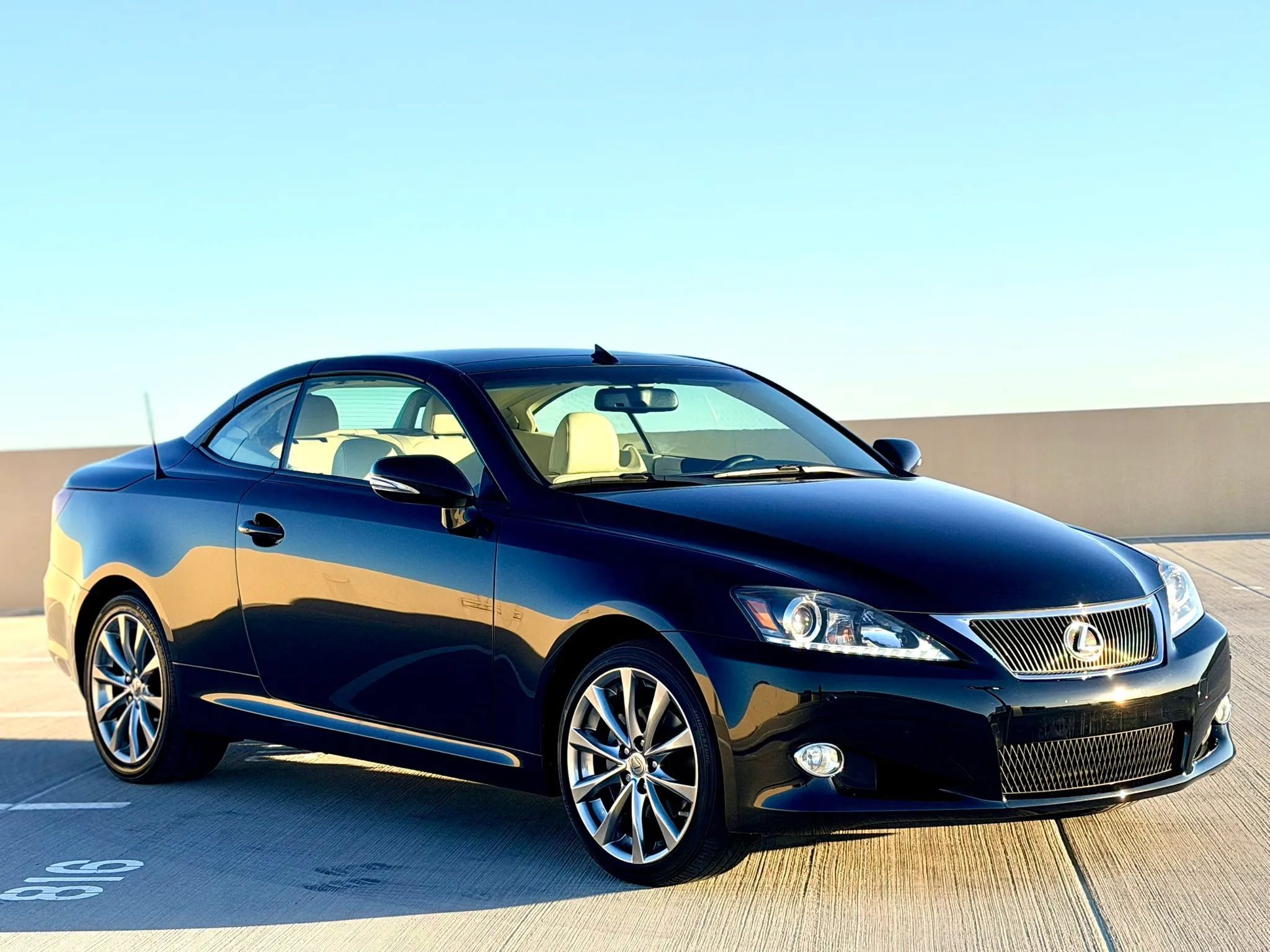 Used 2013 Lexus IS 250C RWD image 5