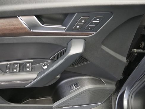 Certified 2023 Audi Q5 2.0T Premium Plus w/ Premium Plus Package AWD/4WD image 8