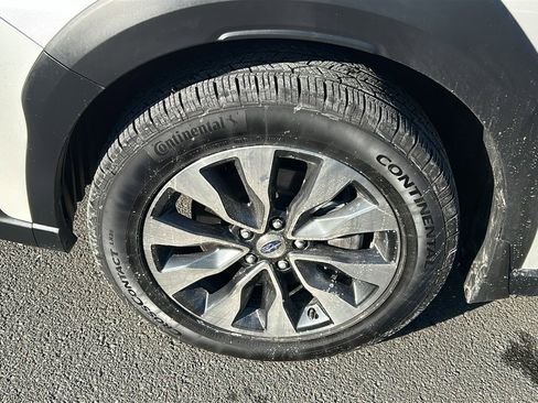 Certified 2023 Subaru Outback Limited image 4