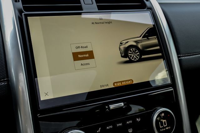 New 2026 Land Rover Discovery Limited Edition AWD/4WD image 41