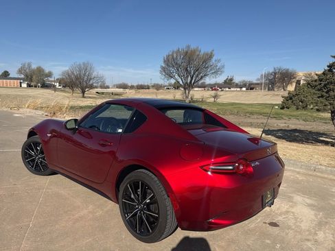 Used 2025 MAZDA MX-5 Miata RF Grand Touring image 3