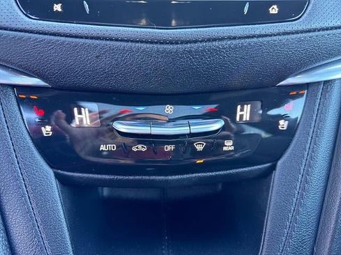 Used 2024 Cadillac XT5 Sportv w/ Technology Package image 40