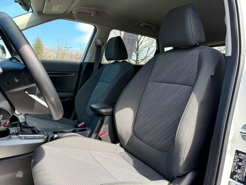 Used 2023 Kia Seltos LX image 17