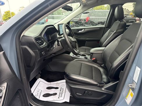 Used 2025 Ford Escape SE FWD image 20