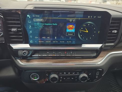 Used 2022 Chevrolet Silverado 1500 LT image 14