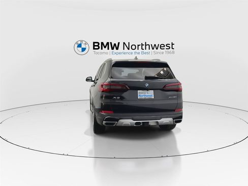 Used 2022 BMW X5 xDrive40i w/ Premium Package AWD/4WD image 13