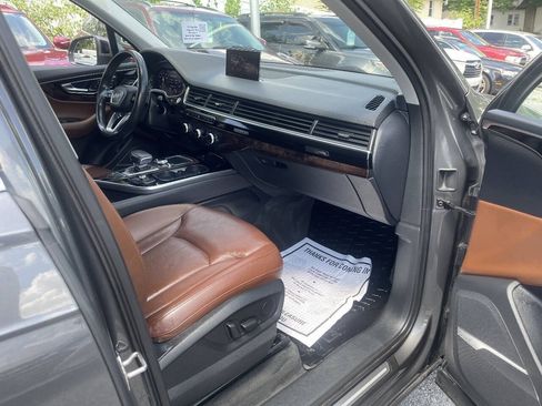 Used 2019 Audi Q7 3.0T Premium Plus w/ Premium Plus Package AWD/4WD image 30