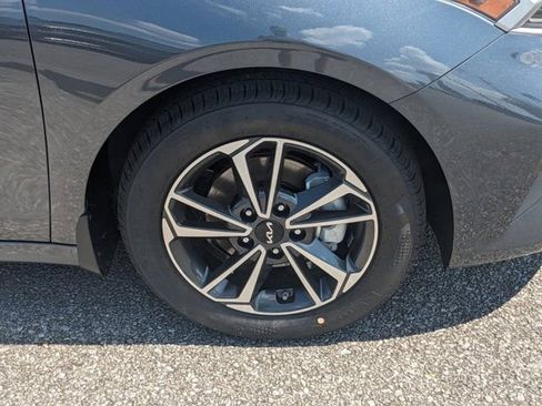 Used 2024 Kia Forte LXS image 10