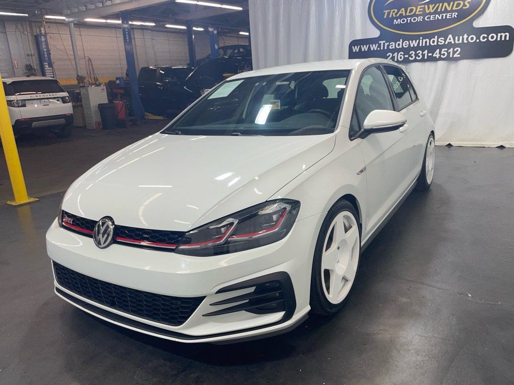 Used 2020 Volkswagen Golf 4-Door FWD image 3