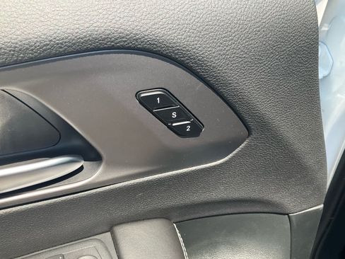 New 2027 Chrysler Pacifica Select w/ Family Tech Group FWD image 18