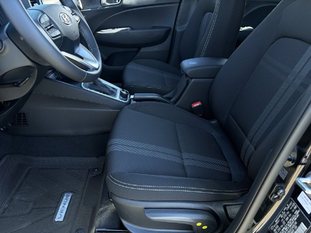 Used 2026 Hyundai Venue SEL FWD image 21