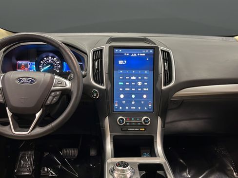 Used 2024 Ford Edge SEL w/ Convenience Package AWD/4WD image 11