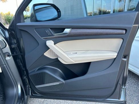 Used 2022 Audi Q5 2.0T Premium Plus w/ Premium Plus Package image 47