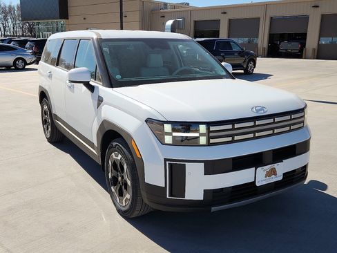 New 2026 Hyundai Santa Fe SE image 6