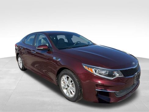 Used 2018 Kia Optima LX image 8