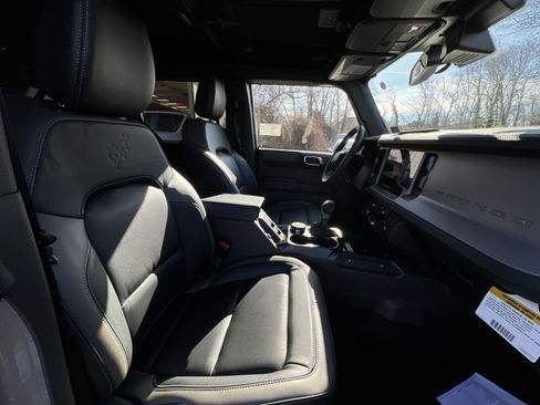 New 2025 Ford Bronco Outer Banks image 24