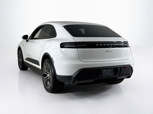 Used 2025 Porsche Macan Electric RWD image 3