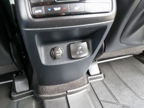 Used 2025 Hyundai Palisade SEL FWD image 46