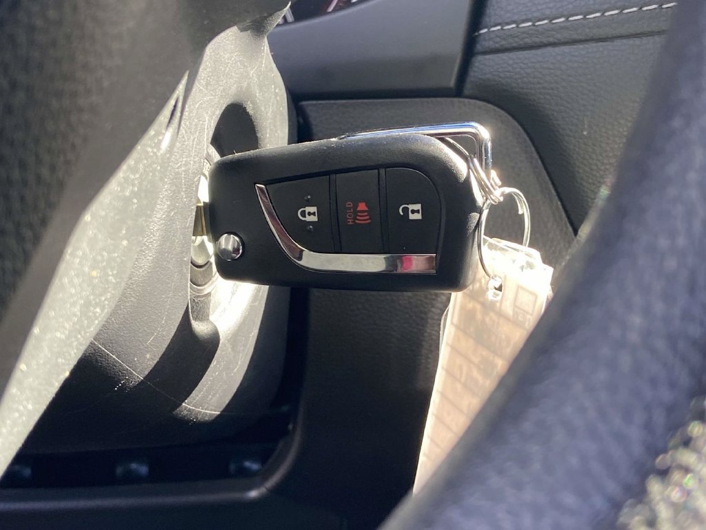 Used 2025 Toyota RAV4 LE FWD image 29