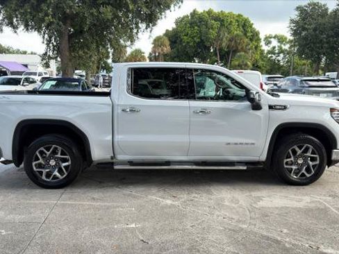 Used 2025 GMC Sierra 1500 SLT w/ SLT Premium Package AWD/4WD image 12